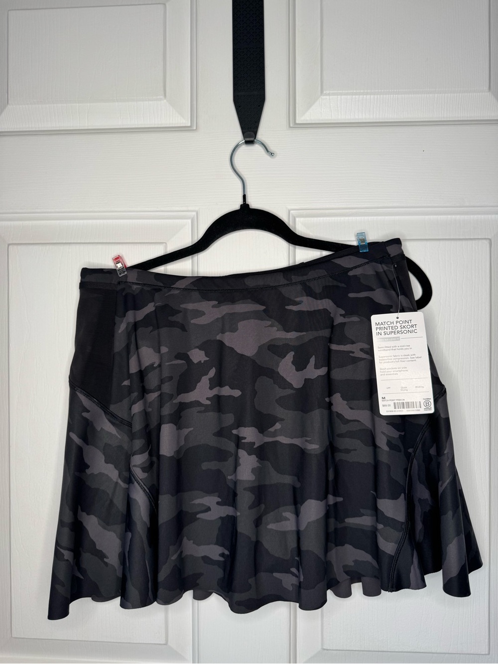 Athleta Black and Gray Camouflage Skort size MEDIUM